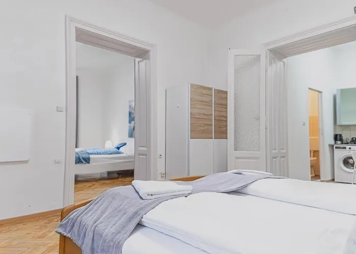 Cozy 2br For Up To 6p, Near Wiener Stadthalle וינה