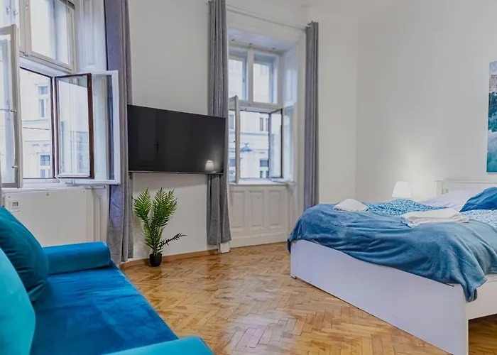 Cozy 2br For Up To 6p, Near Wiener Stadthalle דירה