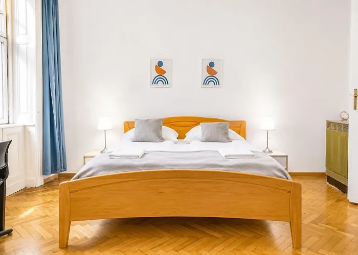 Cozy 2br For Up To 6p, Near Wiener Stadthalle דירה